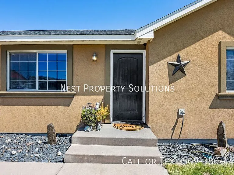547 S Bayside St — Photo 4