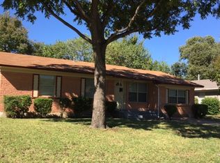 813 Harbor Dr #HOUSE, Lewisville, TX 75057