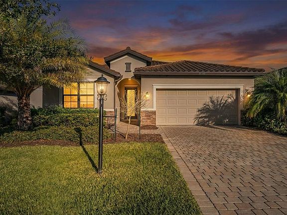 3rd image of 17221 Blue Ridge Pl