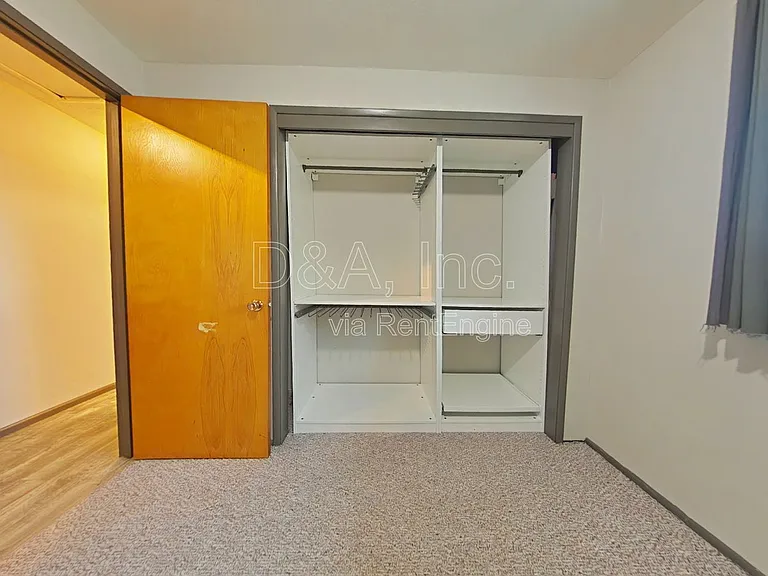 1637 NW Kings Blvd — Photo 6