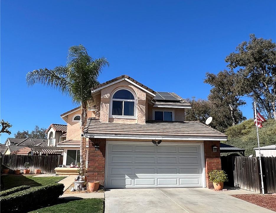 1st image of 3226 Oakshire Ln