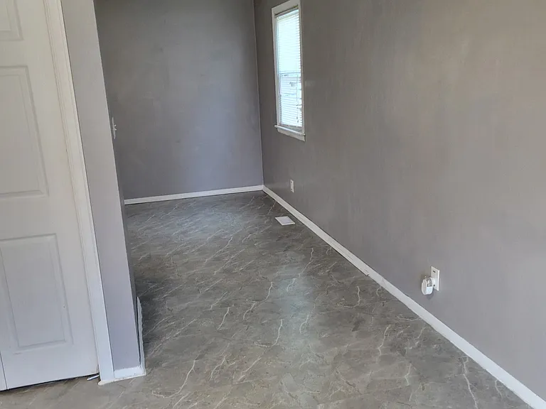 1205 Garden Hills Dr — Photo 5