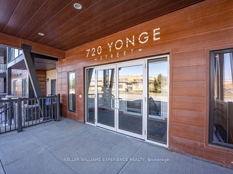 720 Yonge St #307 — Photo 2