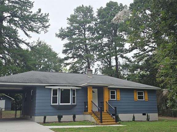3rd image of 826 Floyd Road Ext