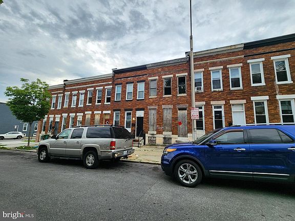 4th image of 2731 Harlem Ave