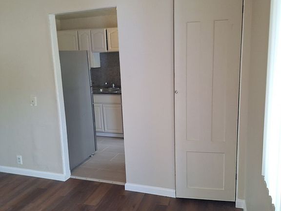 2nd image of 1220 Sacramento Ave APT 6