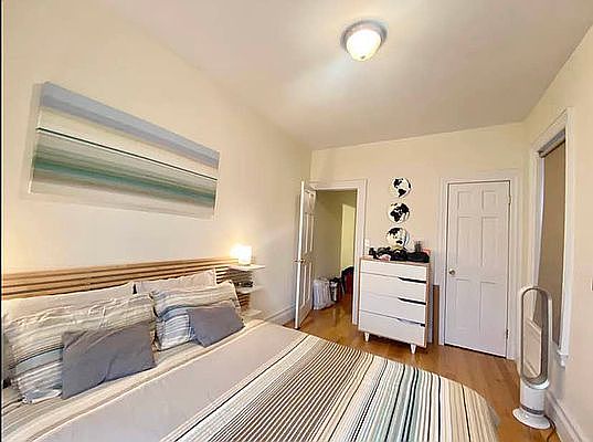 2nd image of 447 W 43rd St #4X