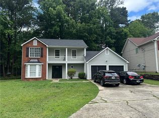 3915 Melanie Woods Dr, Atlanta, GA 30349