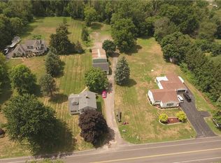 2271 Manitou Rd, Rochester, NY 14606