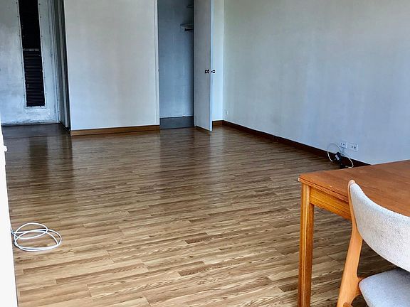 Walk In Closet and Entry