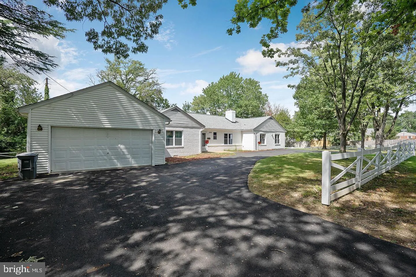 7 bed, 3.5 bath, 3094 sqft, $5,550 — Photo 1