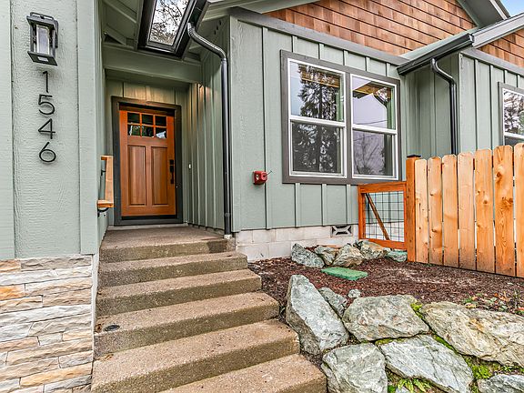 5th image of 1546 Poplar Dr