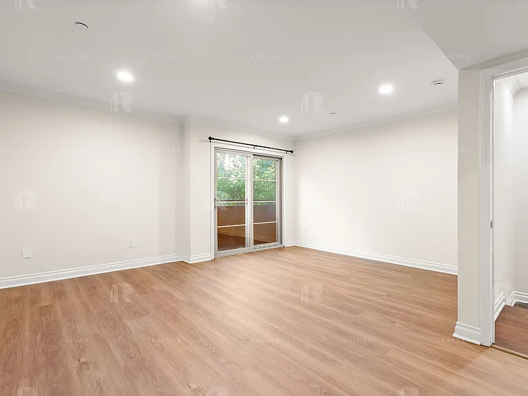 5056 Laurel Canyon Blvd — Photo 12