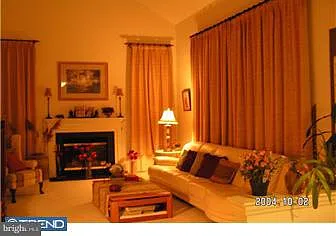 18 Stirling Dr — Photo 3