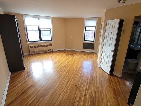 2nd image of 50 Shore Blvd APT 4M