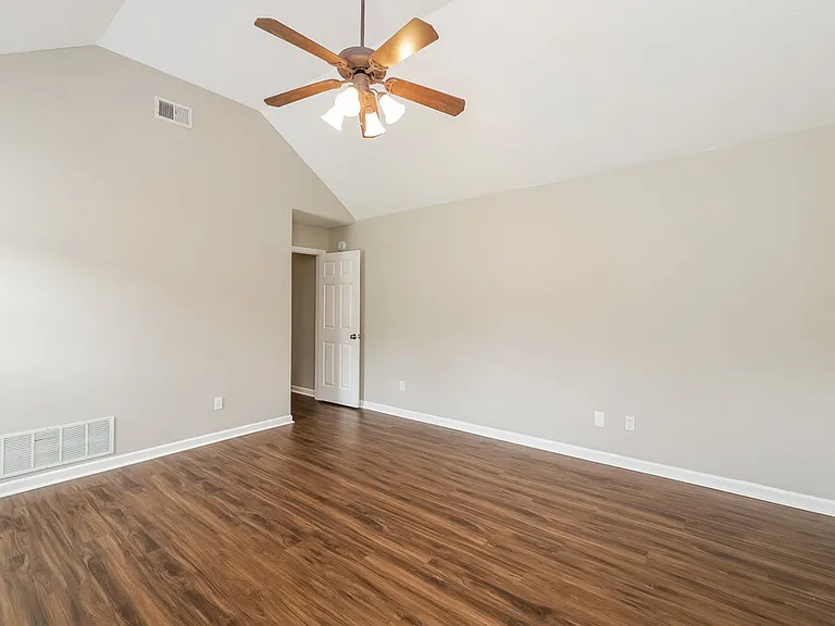 13268 Sandbourne S — Photo 10