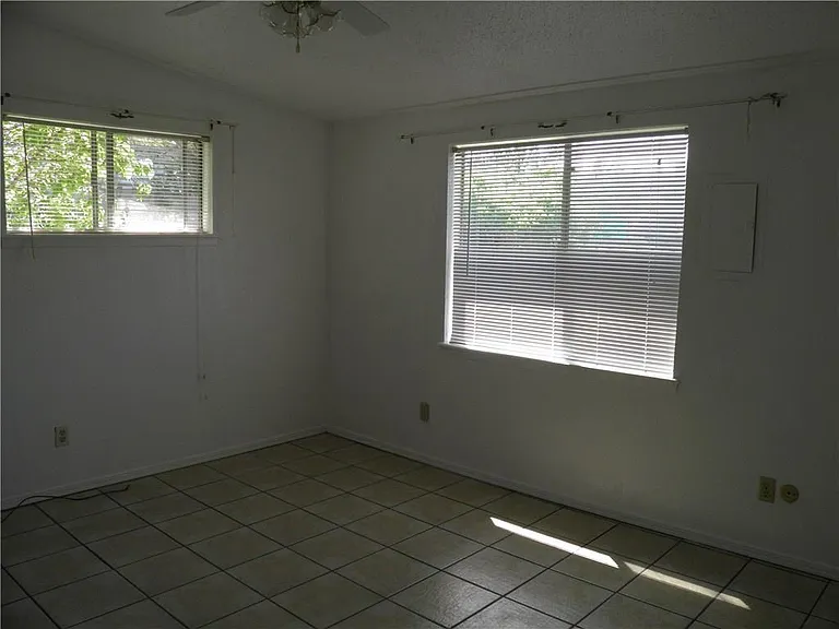 316 Pageant Ct — Photo 9