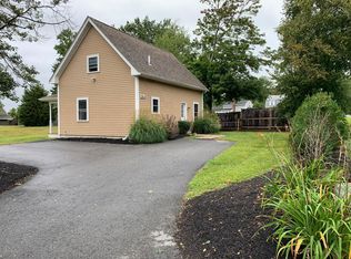 211R Middleboro Rd, East Freetown, MA 02717