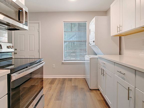 2nd image of 4003 S Rhett Ave APT B6