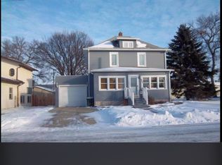 412 7th Ave NW, Jamestown, ND 58401