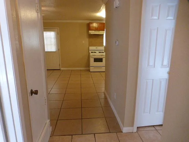 1304 Yukon Dr — Photo 10