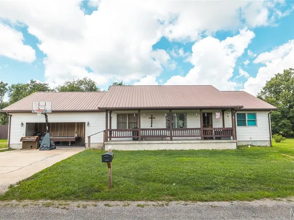 105 Sugar Maple Ave, Licking, MO 65542
