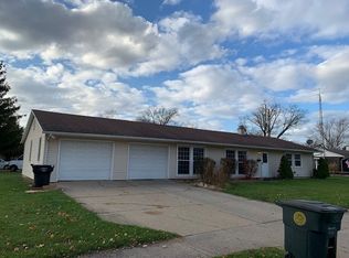 1103 Manchester Dr, South Bend, IN