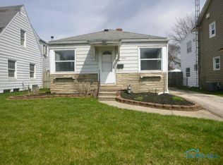 1612 Gould Rd, Toledo, OH 43612
