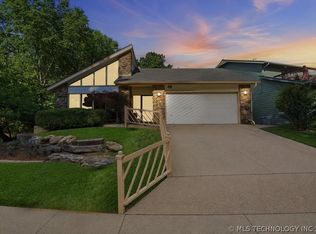 9720 S Maplewood Ave, Tulsa, OK 74137