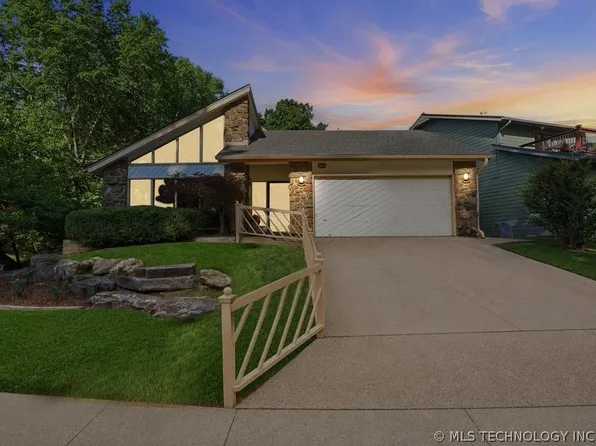 9720 S Maplewood Ave, Tulsa, OK 74137