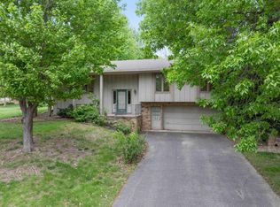 14112 Frontier Ln, Burnsville, MN 55337