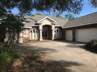 3168 Edinburgh Castle Dr, Milton, FL 32583