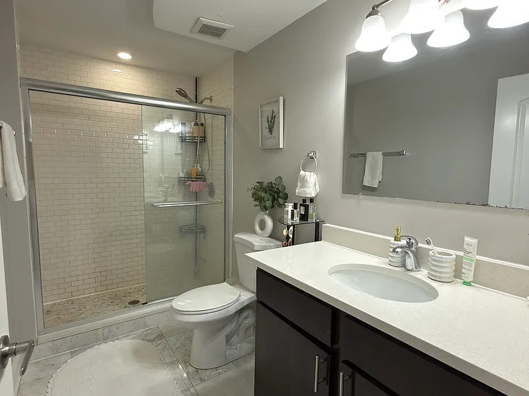 7240 W Devon Ave #203 — Photo 8