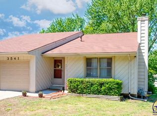 3541 SW Cambridge Ave, Topeka, KS 66614