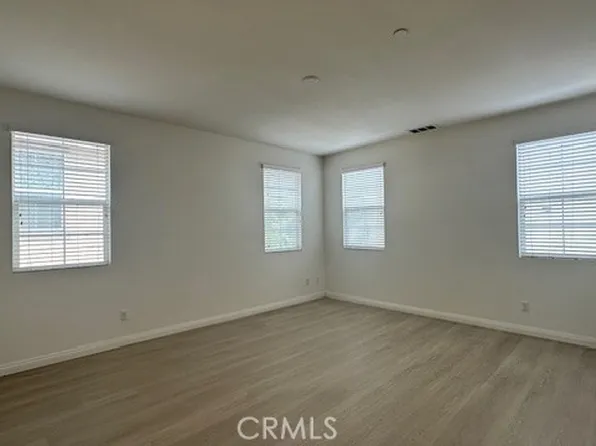 2955 S Via Belamaria #2955, Ontario, CA 91762