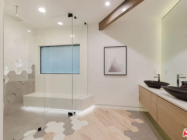 8842 Evanview Dr — Photo 36