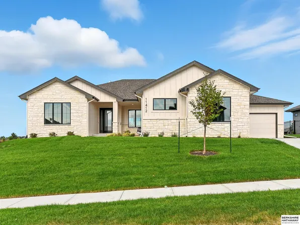 11412 S 124th St, Papillion, NE 68046