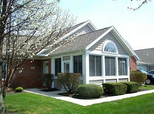 166 Summerfield Blvd, Bowling Green, OH 43402