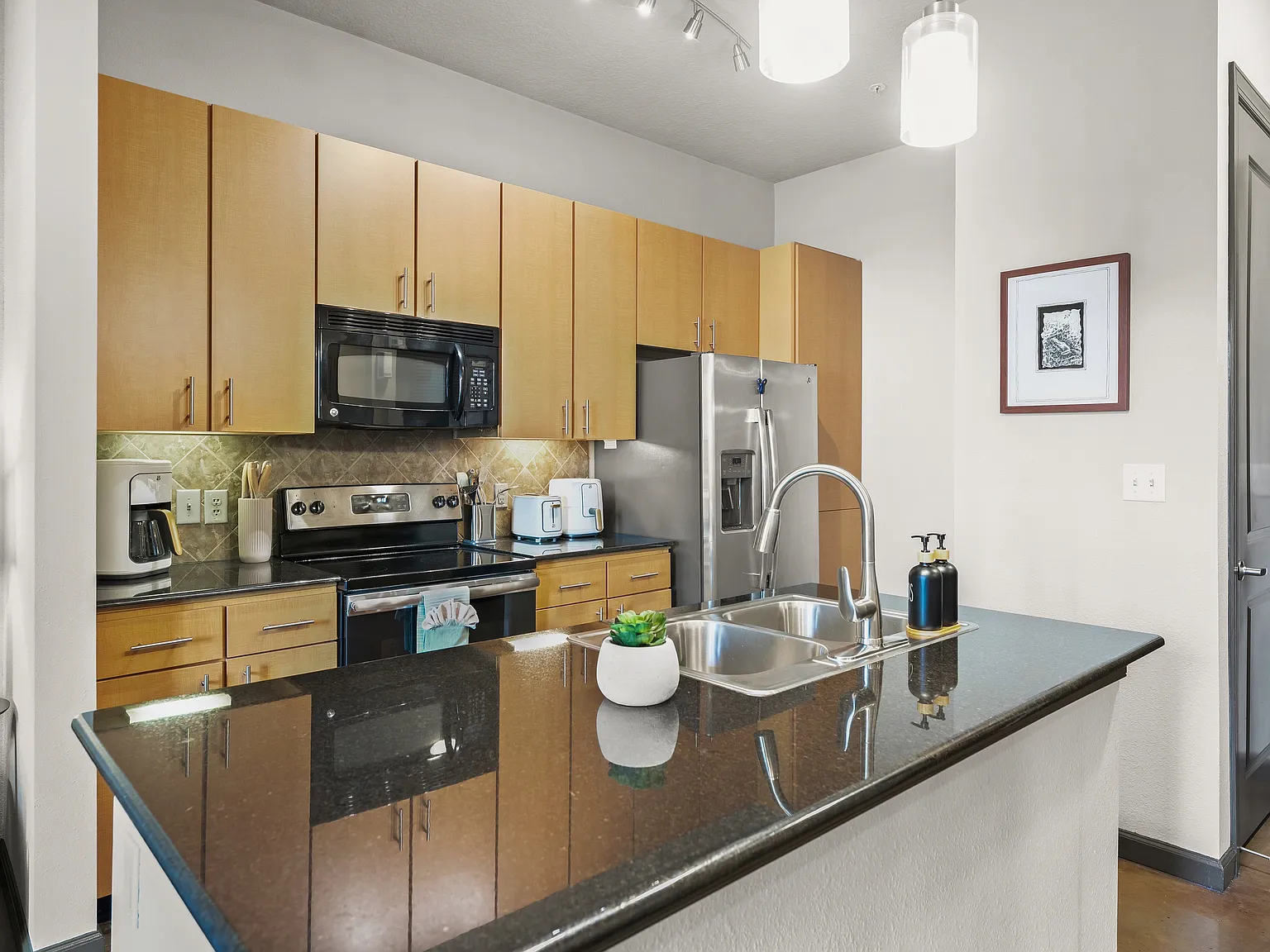 Millennium Westshore — Photo 1