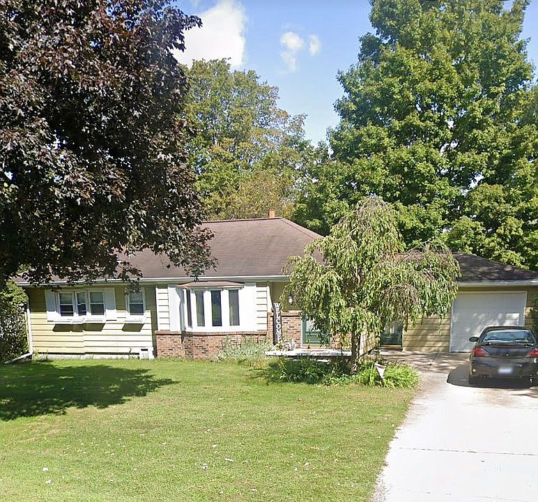 1st image of 228 Collier Ave
