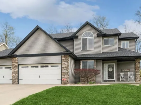 5375 Jordan Blvd, Pleasant Hill, IA 50327