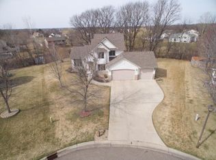 12477 Spruce Ct, Rogers, MN 55374