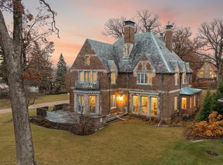 4775 N Grandview Dr, Peoria Heights, IL 61616