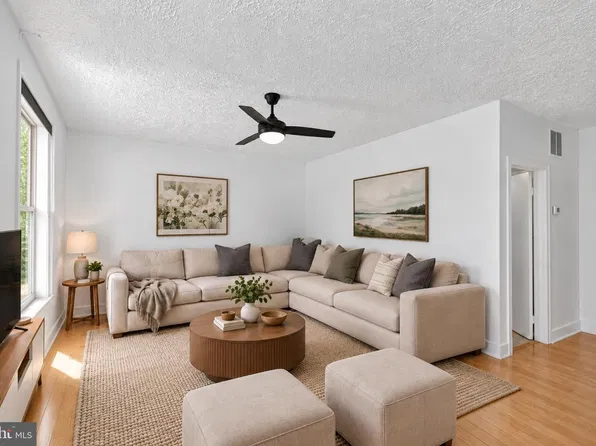 1253 Carrollsburg Pl SW, Washington, DC 20024