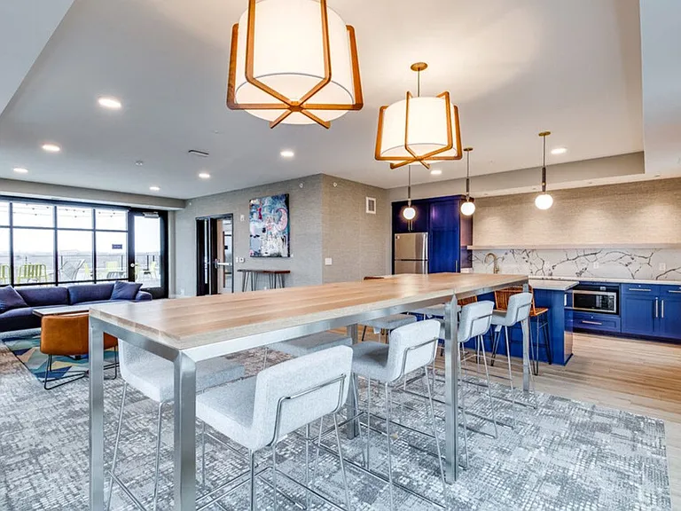 Lago Apartments — Photo 58