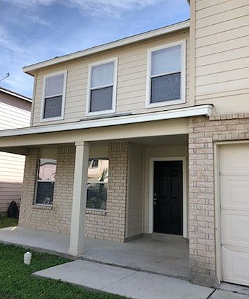 2nd image of 221 Gatewood Fls