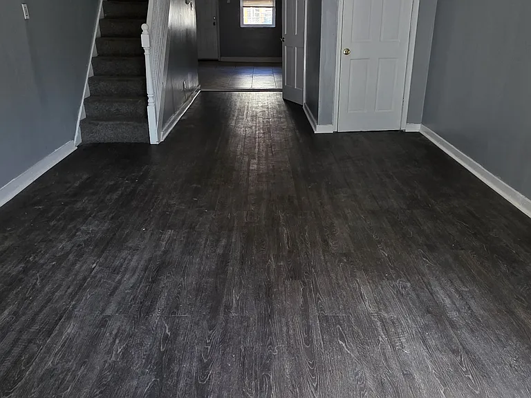 515 N Kenwood Ave — Photo 2