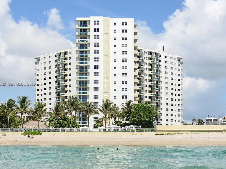 3001 S Ocean Dr #749 — Photo 31
