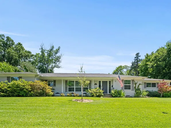 917 Rhodes Dr, Tyler, TX 75701