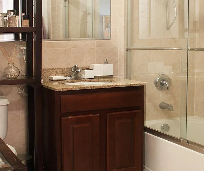 10310 Rockaway Beach Blvd — Photo 4